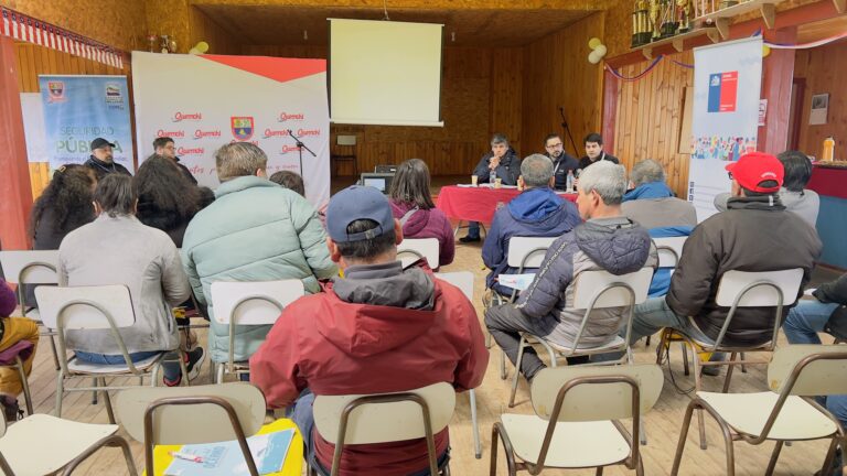 Seminario Voces del Océano en Isla Tac